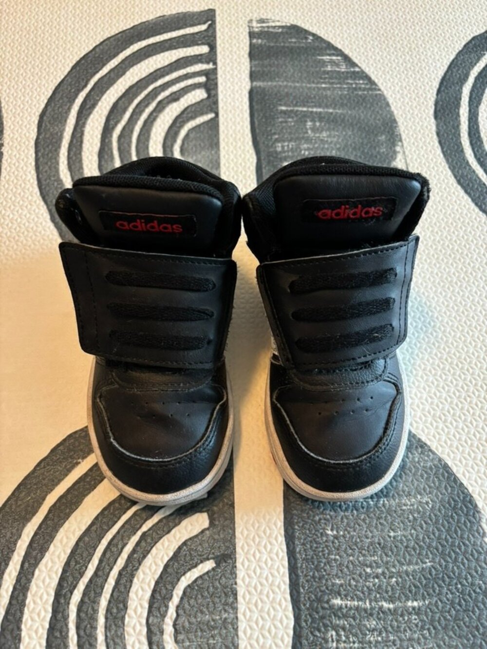 Adidas Boys Mid 2.0 Black White Casual Strap Sneakers Shoes Size 8k